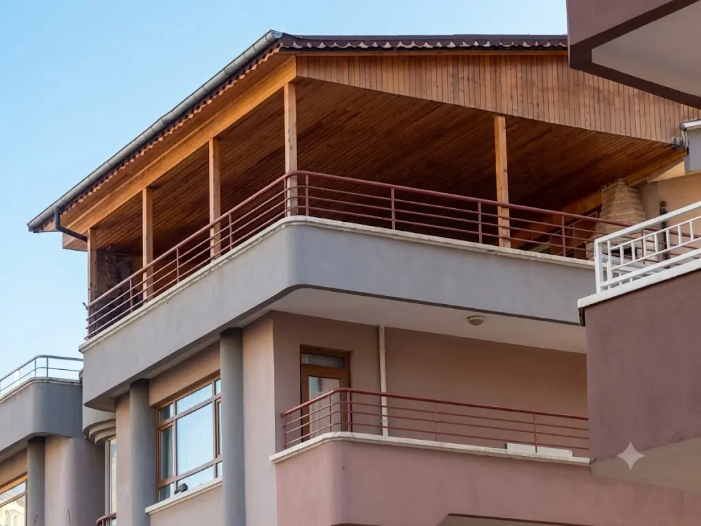 Eşiksiz Sürme Cam mı, Katlanır Balkon mu Daha Kullanışlı?