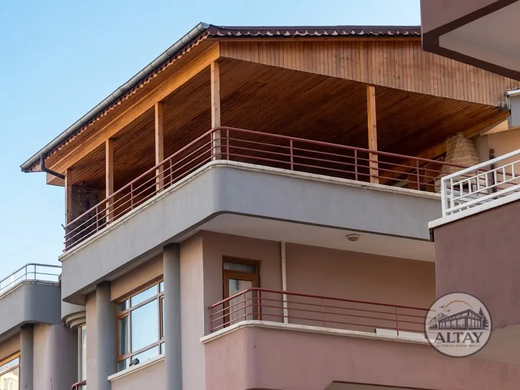 Sarıyer Kafe Eşikli Sürme Cam Cephe